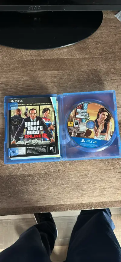 Juego PS4 Grand Theft Auto V - miniatura 3