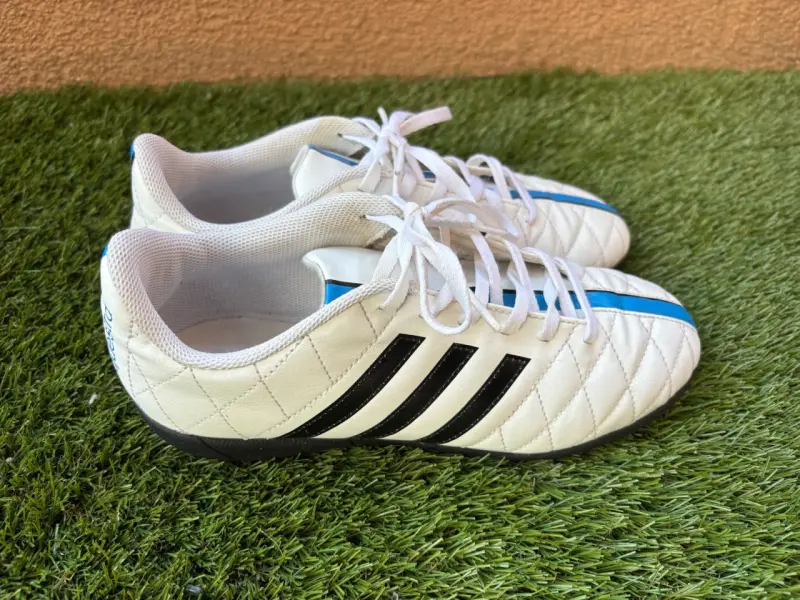 Zapatillas de fútbola Adidas 11Questra blancas - 2