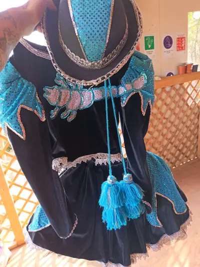Traje de danza folclórica azul - miniatura 1