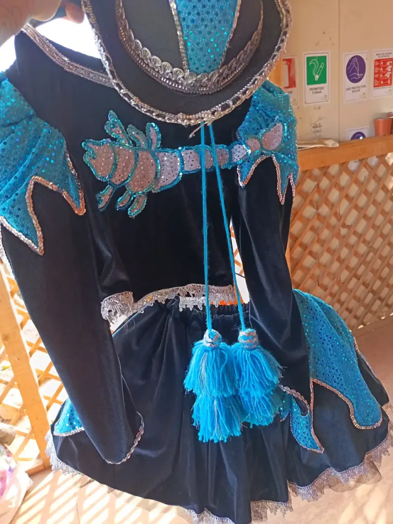 Traje de danza folclórica azul - 2