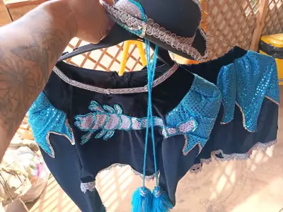 Traje de danza folclórica azul - miniatura 6