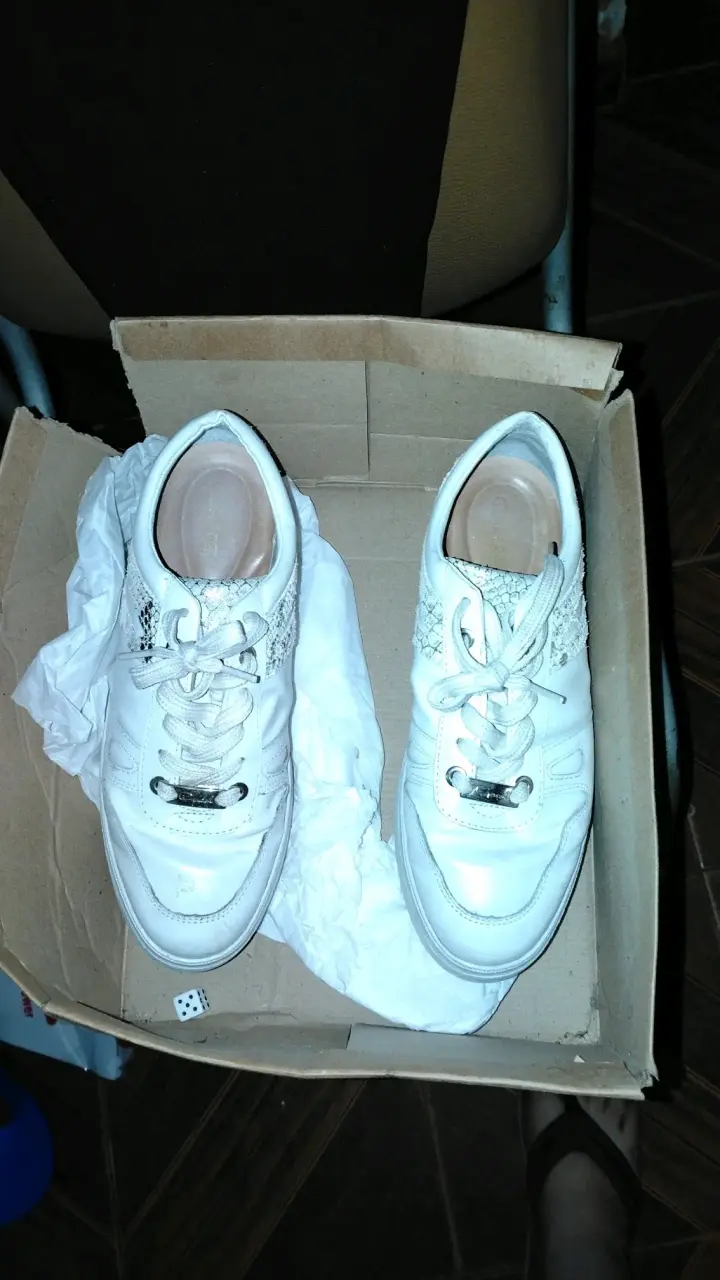 Zapatillas blancas casuales