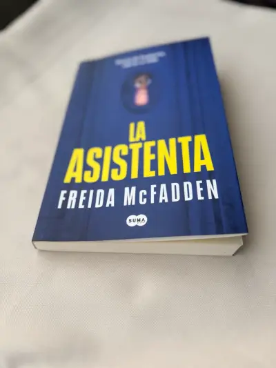 Libro “La Asistenta” – Freida McFadden - miniatura 2