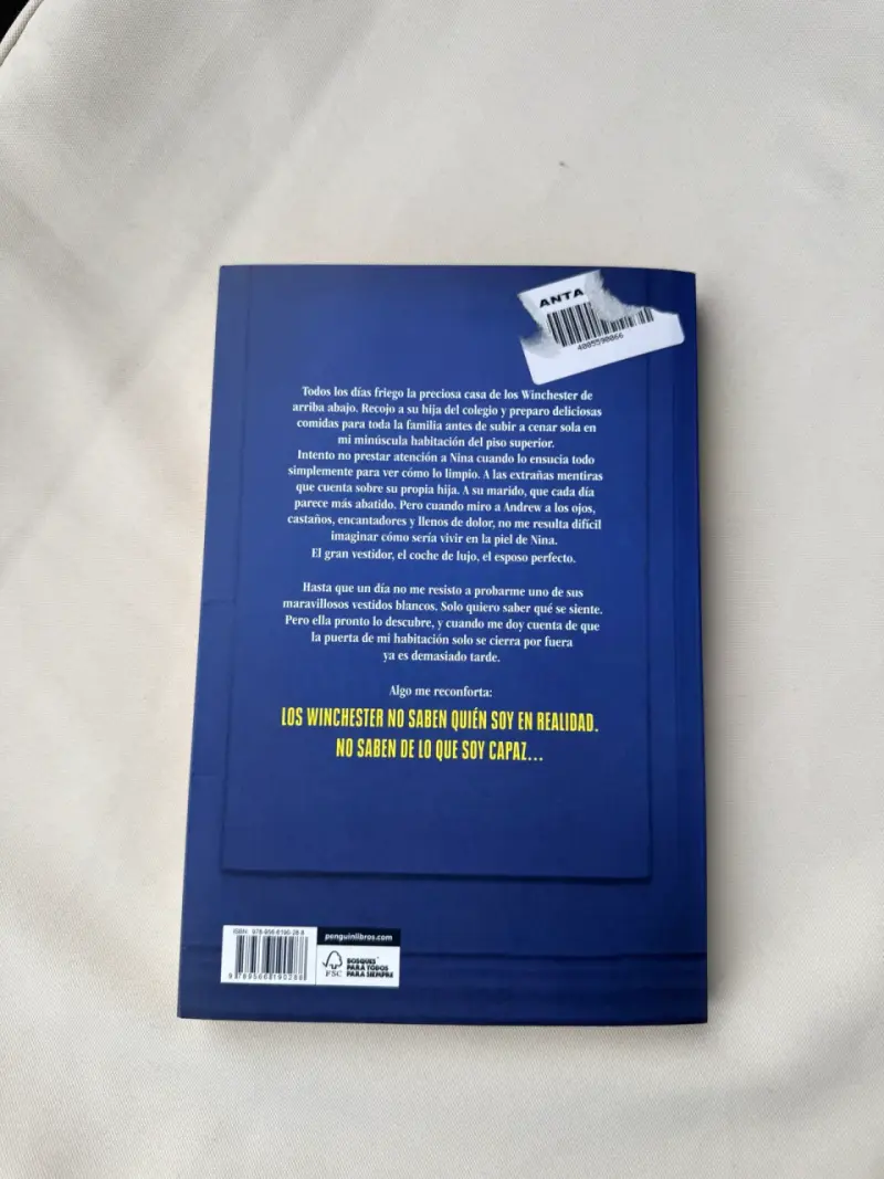Libro “La Asistenta” – Freida McFadden - 4