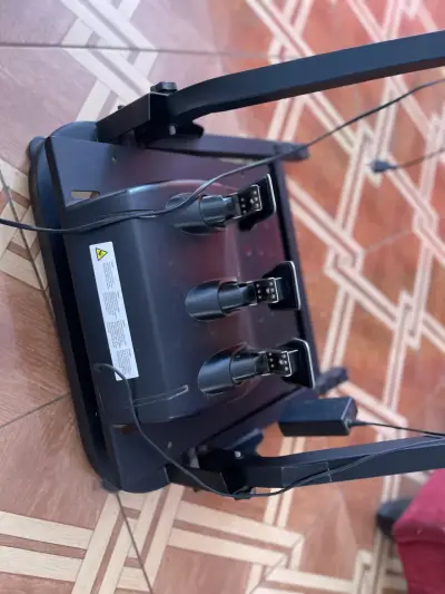 Volante Logitech para simulación - miniatura 2