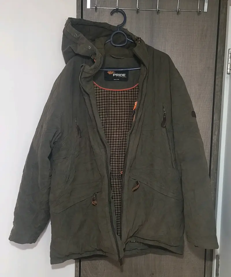 Parka verde con capucha Pride - 5