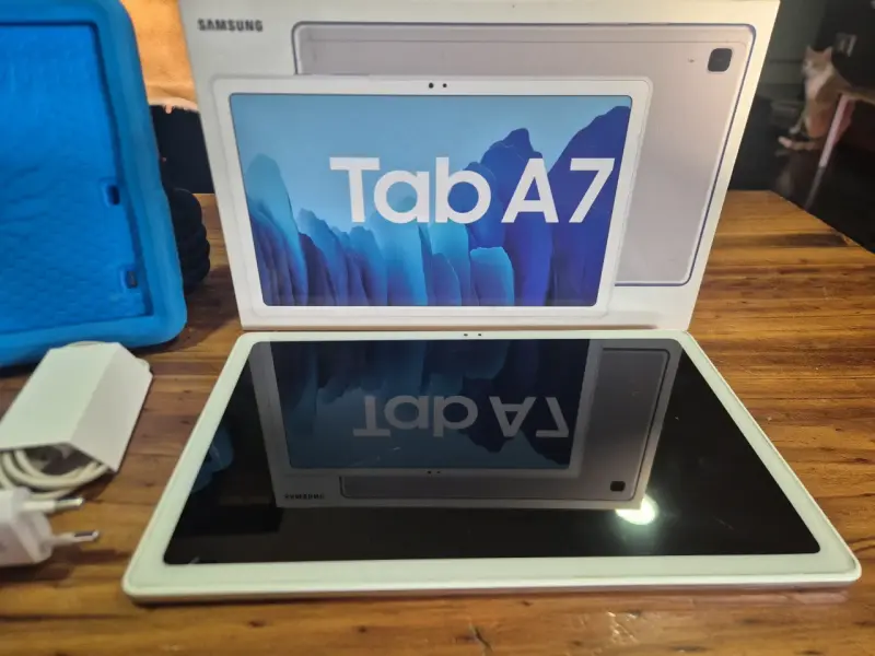 Tablet Samsung tab A7 con pantalla grande 10.4" - 3