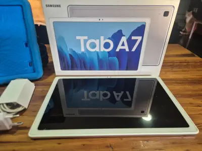 Tablet Samsung tab A7 con pantalla grande 10.4" - miniatura 3