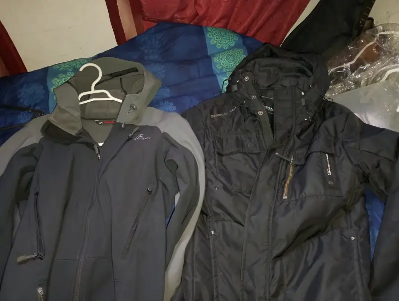 2 Parkas por 50 mil cada una 30 mil