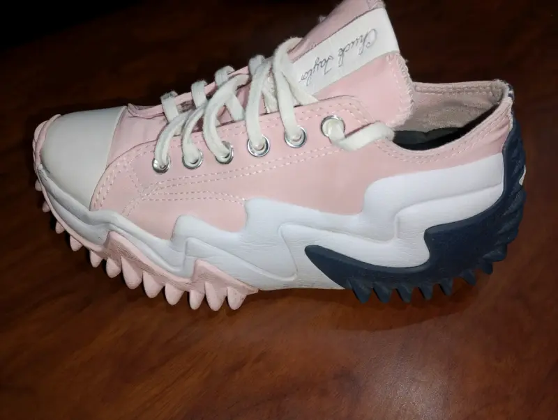 Zapatillas deportivas rosadas - 4