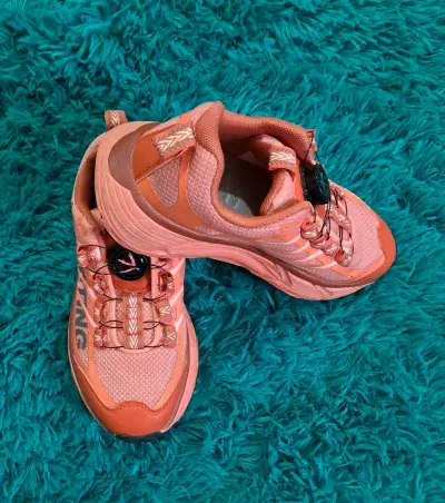 Zapatillas deportivas naranjas - miniatura 2