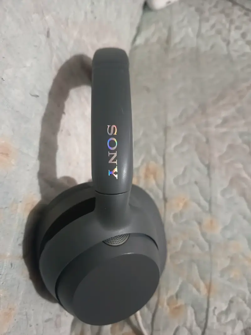 Audífonos over-ear negros - 3