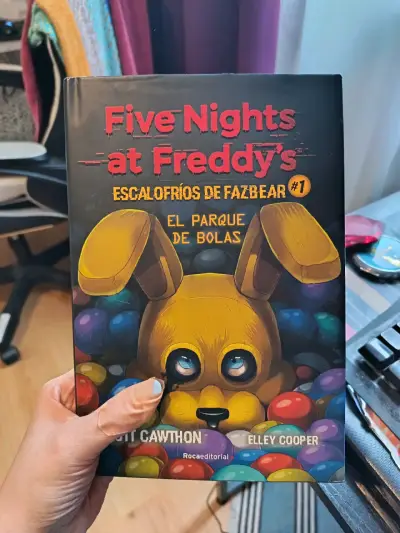 Libro Five Nights at Freddy's - miniatura 4