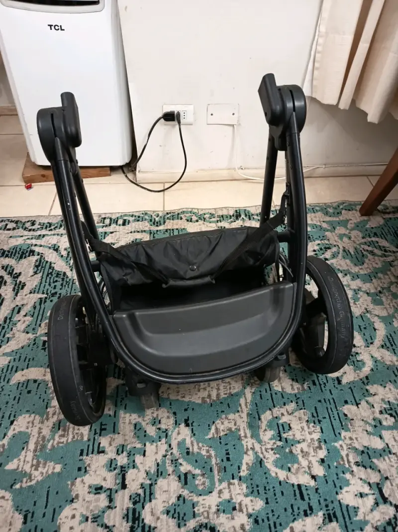 Coche, silla y centro de actividades - 5