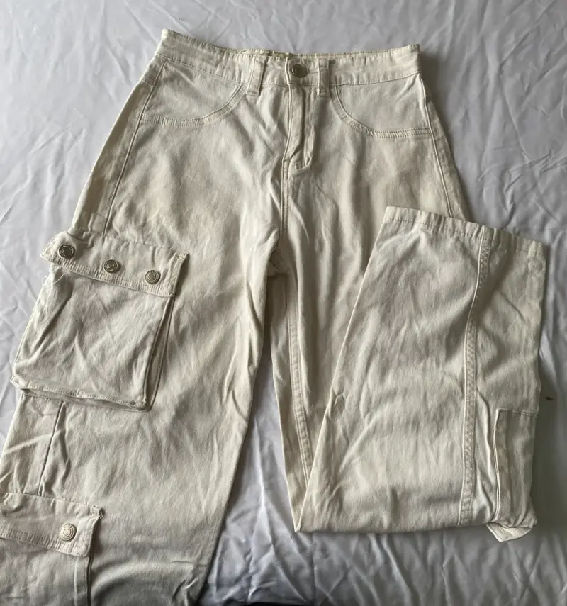 Pantalones cargo beige (talla 34) - 1