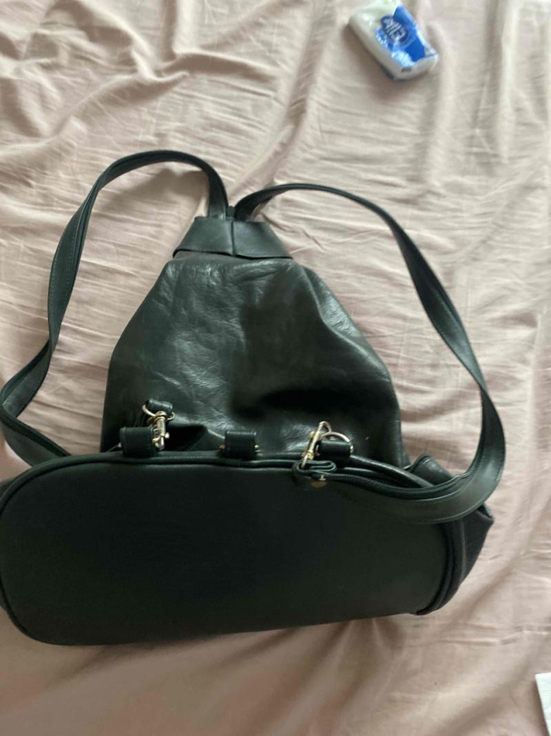 Mochila verde de cuero - 2