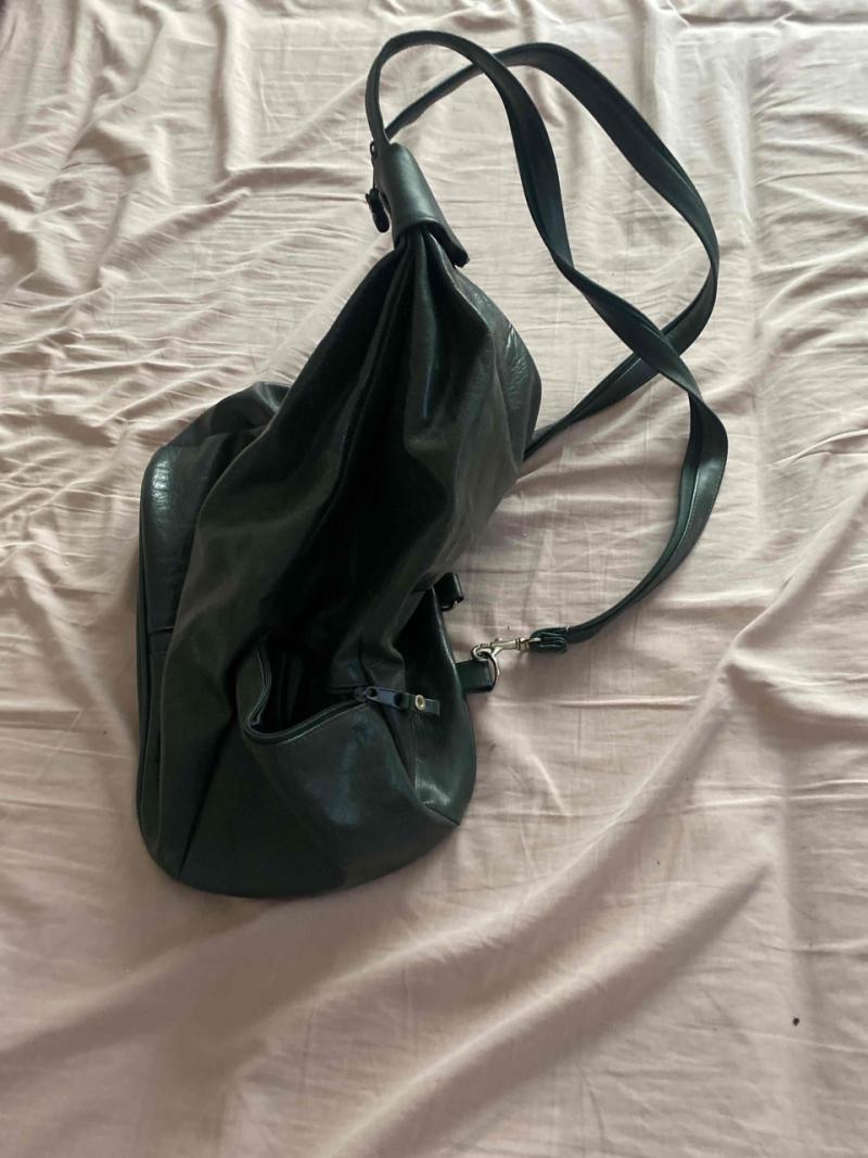 Mochila verde de cuero - 4