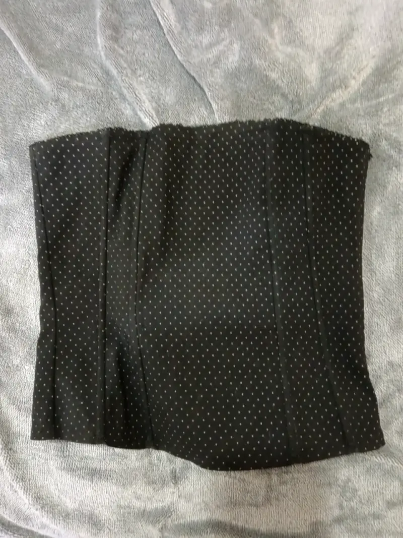 Corset negro con puntos blancos - 1