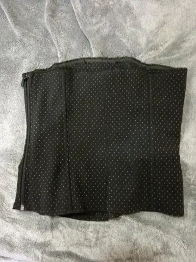 Corset negro con puntos blancos - miniatura 2