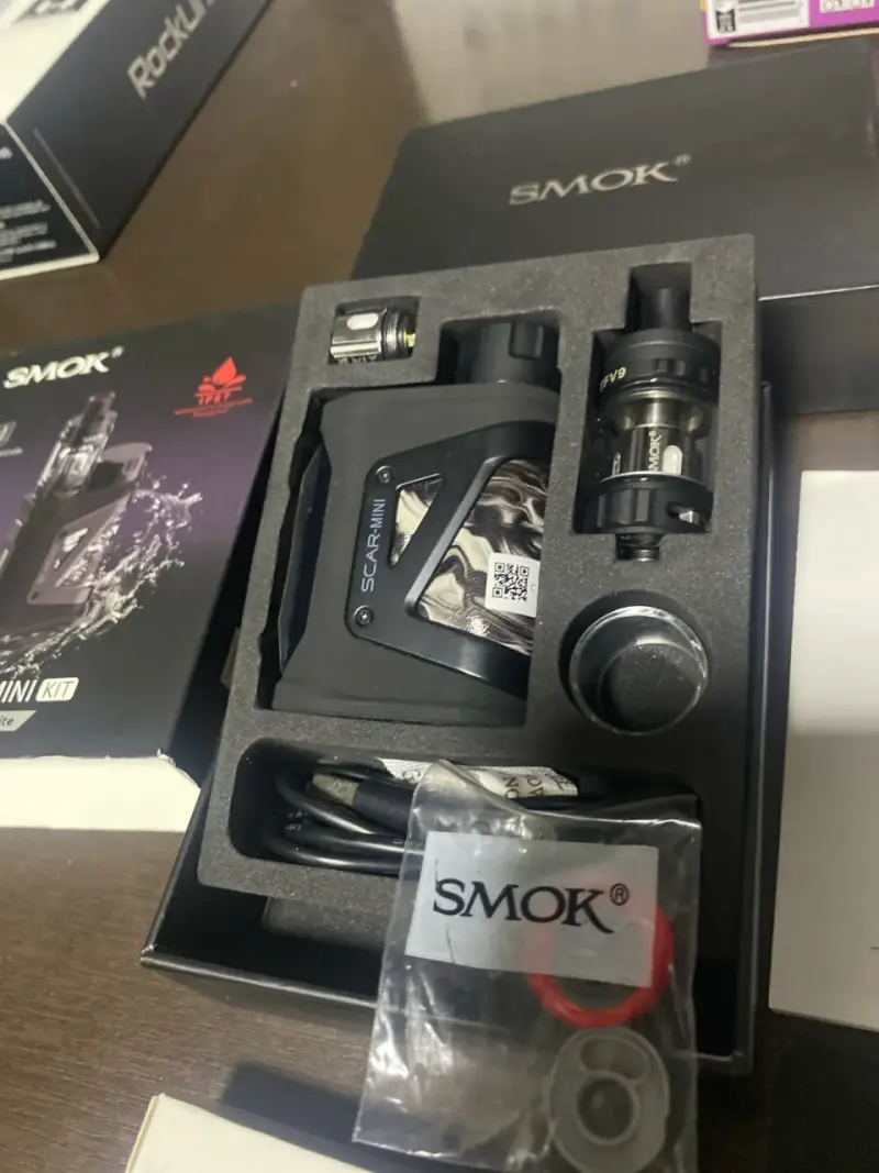 Kit de vapeo SMOK Scar Mini - 1