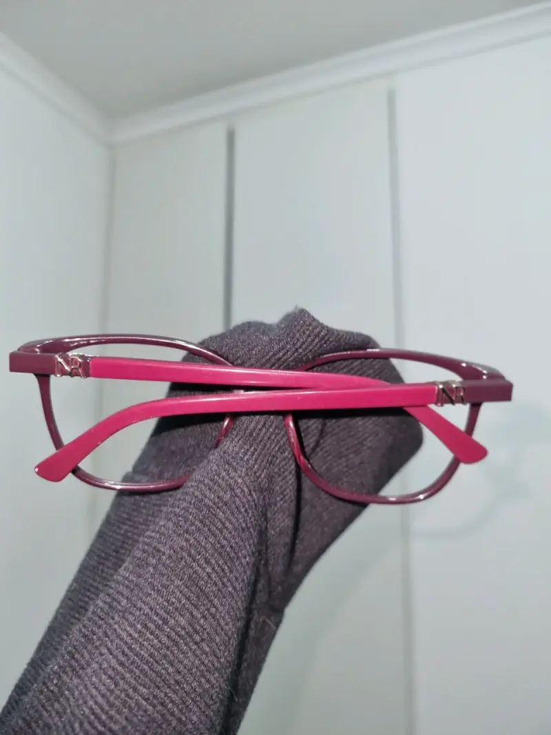 Anteojos Nina Ricci con estuche - 3