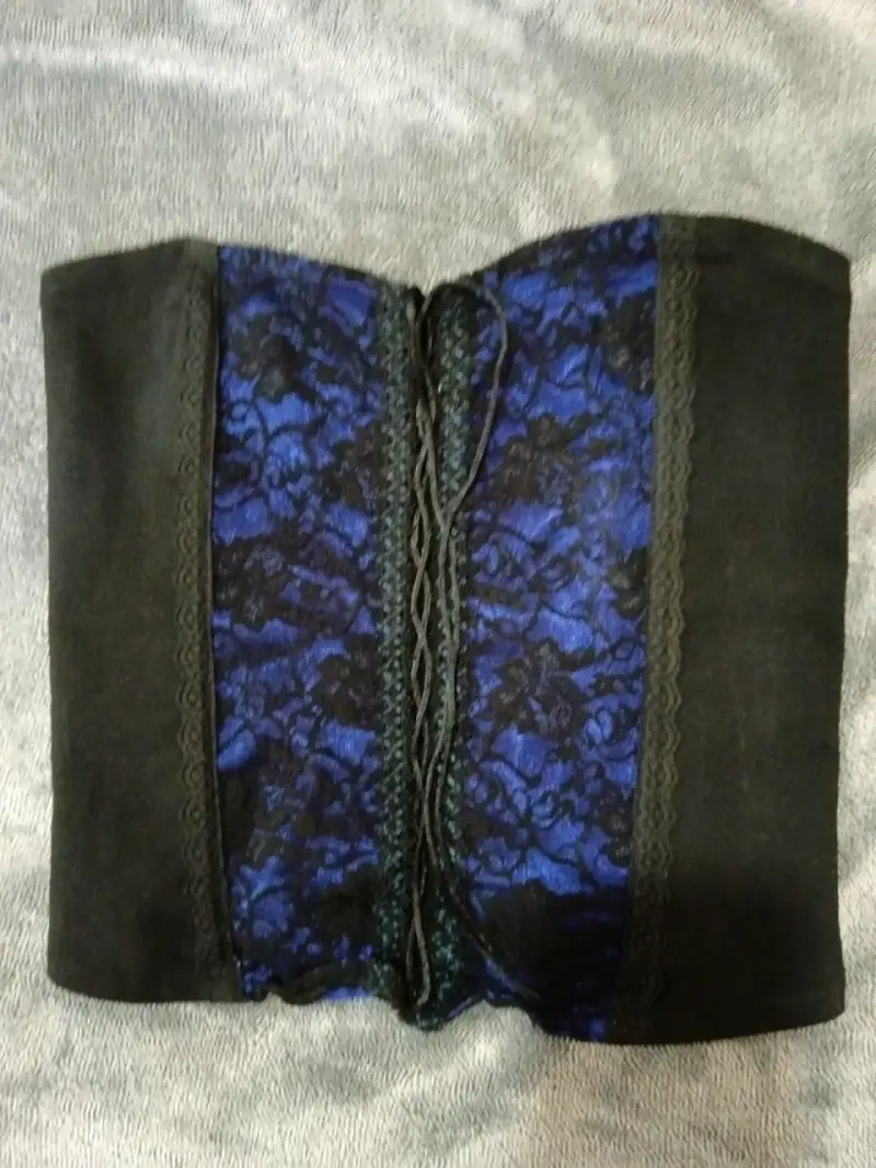 Corset negro con encaje azul - 1