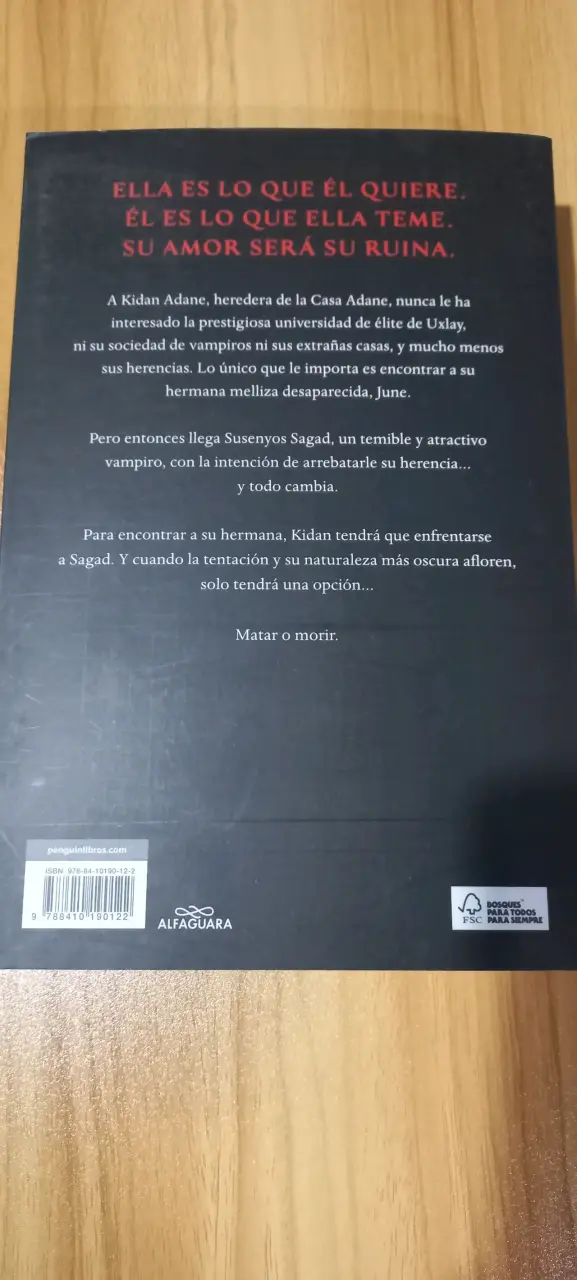Libro 'Immortal Dark' por Tigest Girma - 2