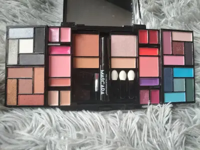Paleta de Maquillaje - miniatura 3