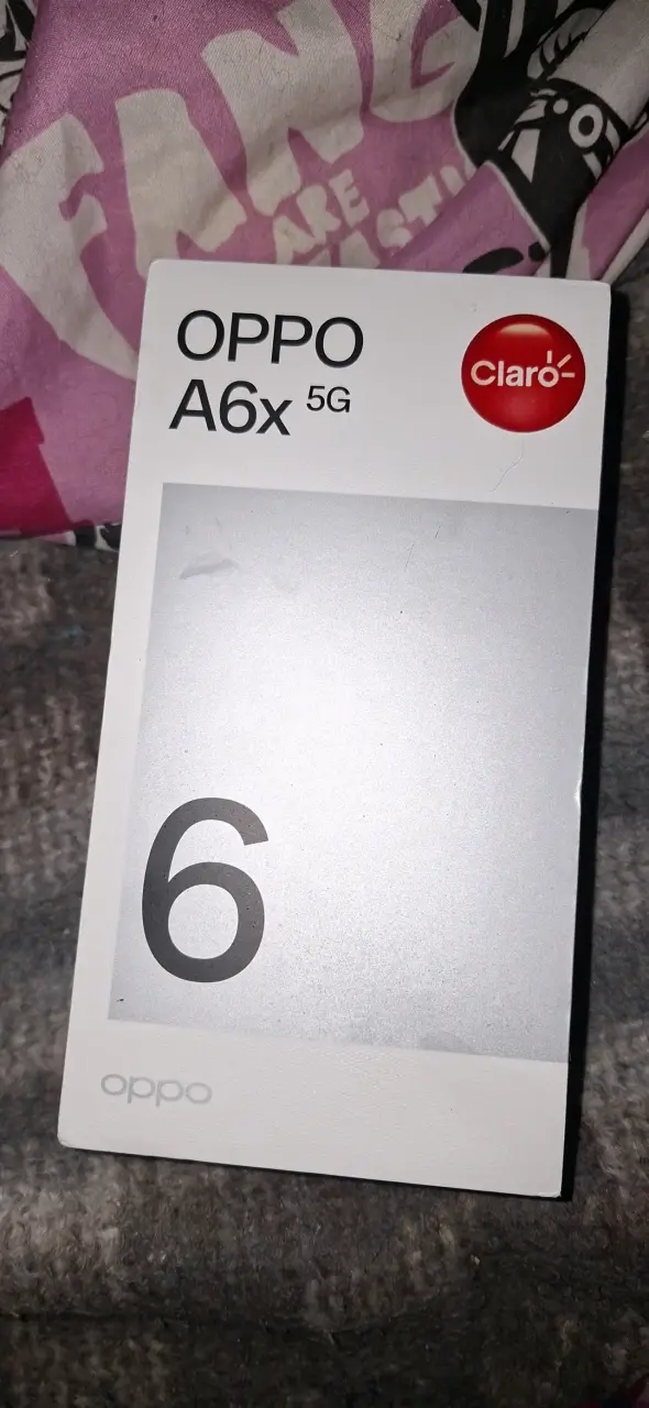 Celular. Nuevo oppo - 4