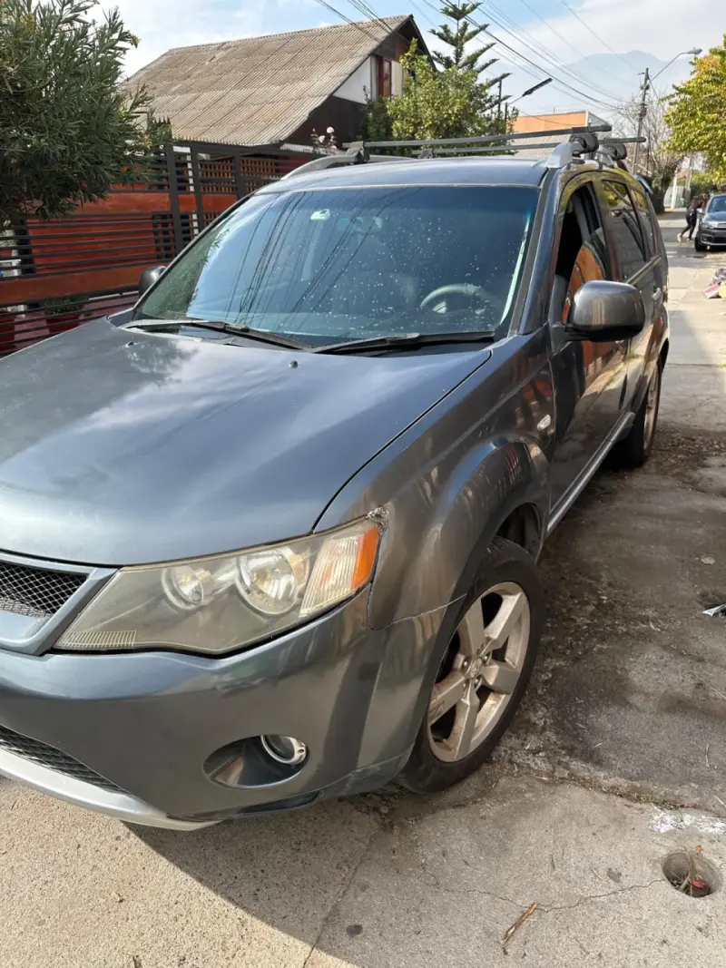 Mitsubishi outlander SUV gris - 6