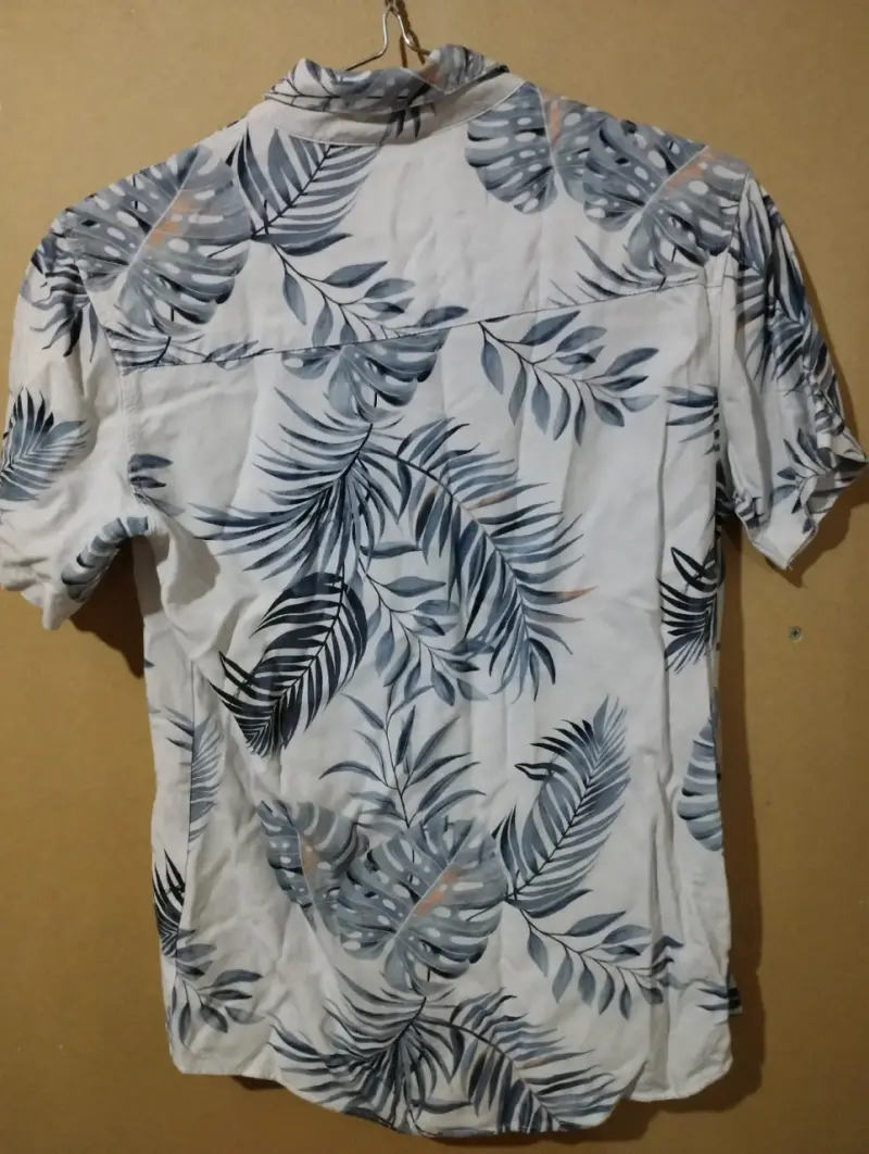 Camisa estampada de hojas - 2