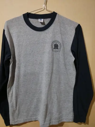 Polera escolar Lincoln international academy - miniatura 1