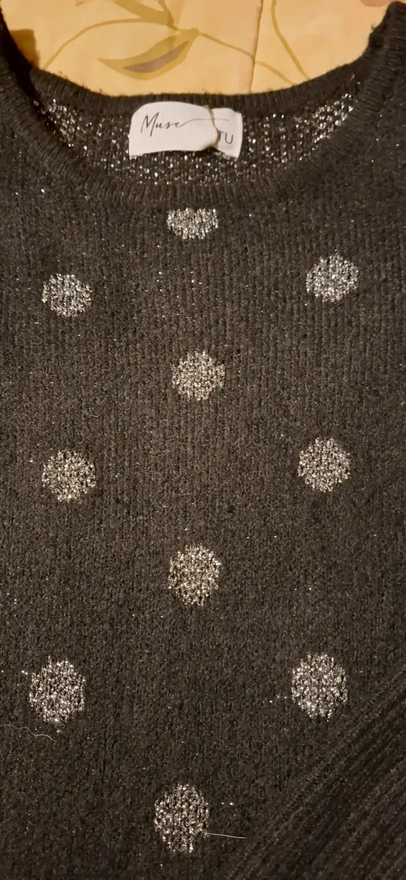 Minivestido negro con puntos brillantes - 2