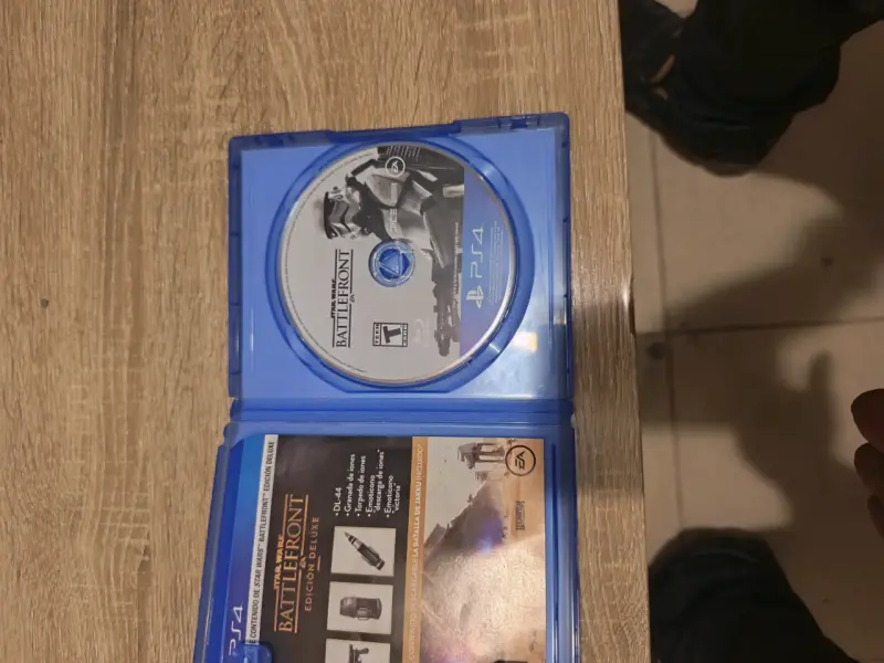 Juegos PS4 Star Wars, Doom y Call of Duty - 4