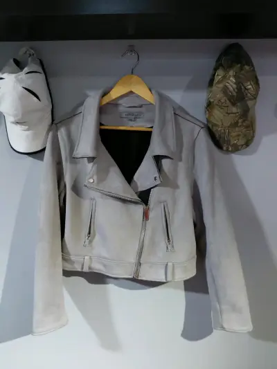 Chaqueta de gris de gamuza - miniatura 1
