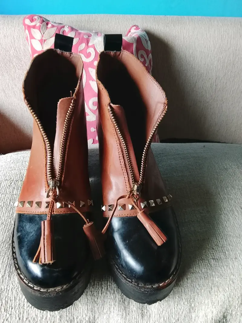 Botines de cuero marrón y negro - 2