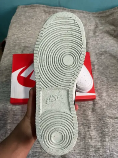 Zapatillas blancas Nike nuevas - miniatura 3