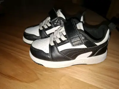 Zapatillas niño blanco y negro - miniatura 1