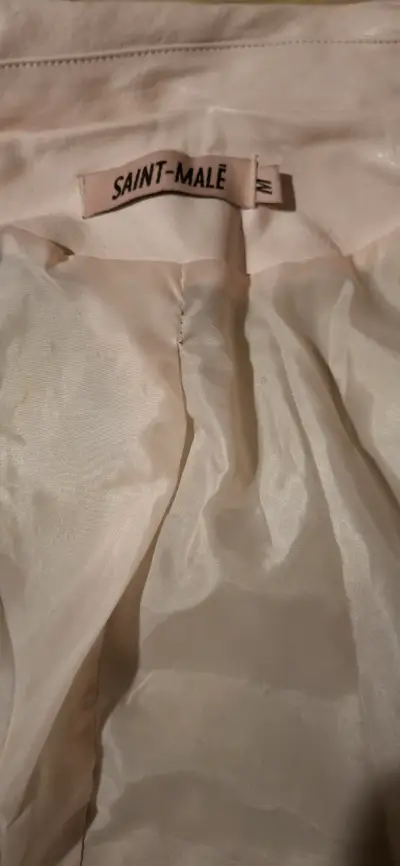 Chaqueta rosada con tachas - miniatura 5