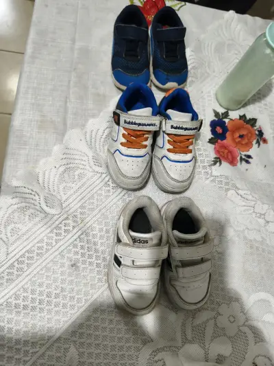 Zapatillas infantiles variadas - miniatura 2