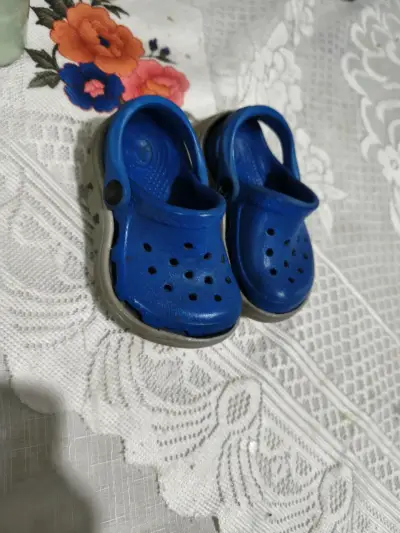 Zapatillas infantiles variadas - miniatura 3