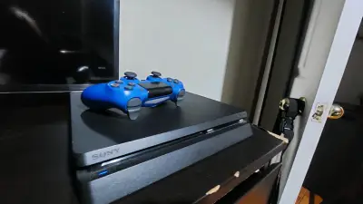 Consola de videojuegos Sony PS4 1TB - miniatura 1