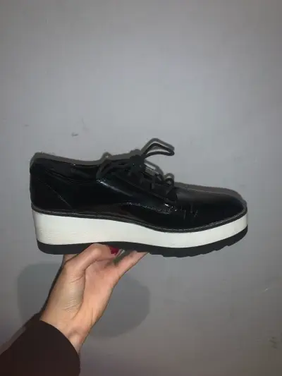 Zapatos negros plataforma mujer - miniatura 1