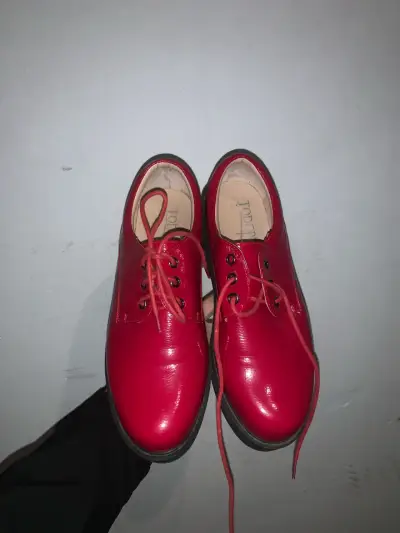 Zapatos rojos de charol - miniatura 3