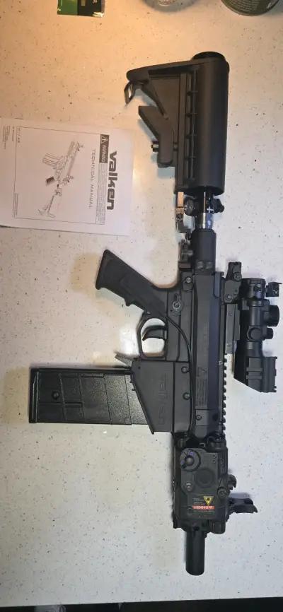 Rifle de aire Valken M17 con accesorios - miniatura 1
