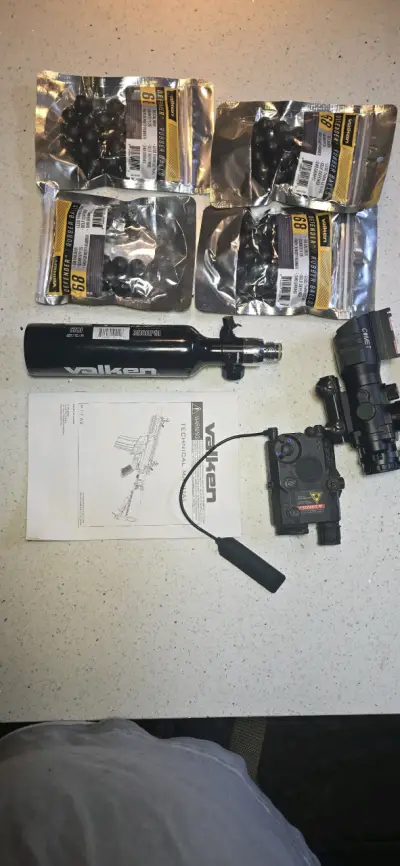 Rifle de aire Valken M17 con accesorios - miniatura 2