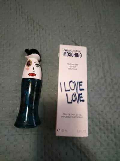 Perfume Moschino I Love Love 100ml - miniatura 4