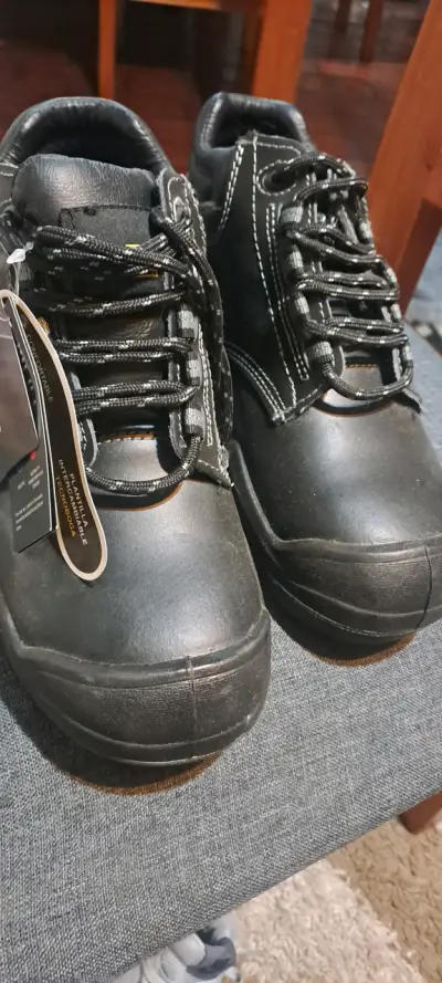 Zapatos de seguridad negros - miniatura 1