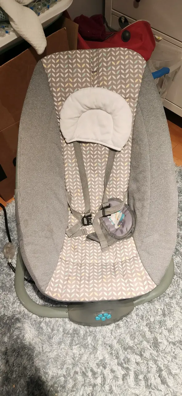 Silla mecedora para bebé