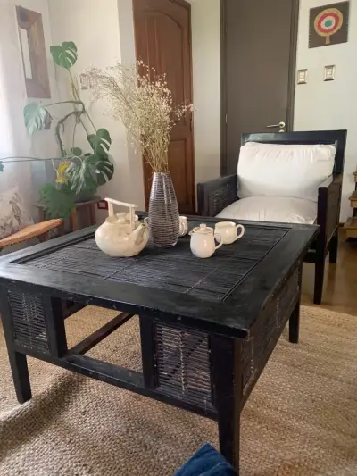 Set de mesa y silla de madera - miniatura 1